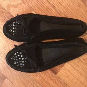 GREAT DEAL!! Black Minnetonka moccasins!!! Size 8
